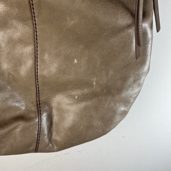 HOBO Taupe Leather Hobo Shoulder Bag main image 5